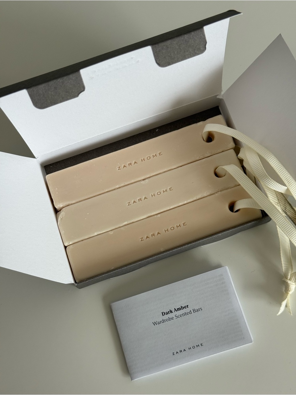 Zara Home Wardrobe Scented Bars Dark Amber (Set of 3)